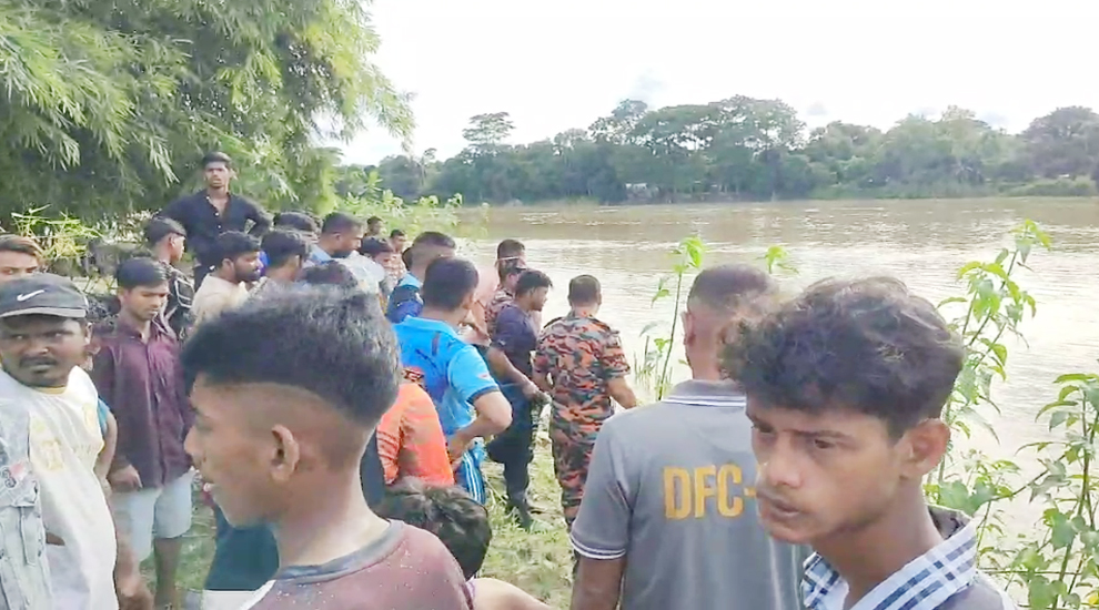 বল আনতে গিয়ে সুরমায় নিখোঁজ কিশোর