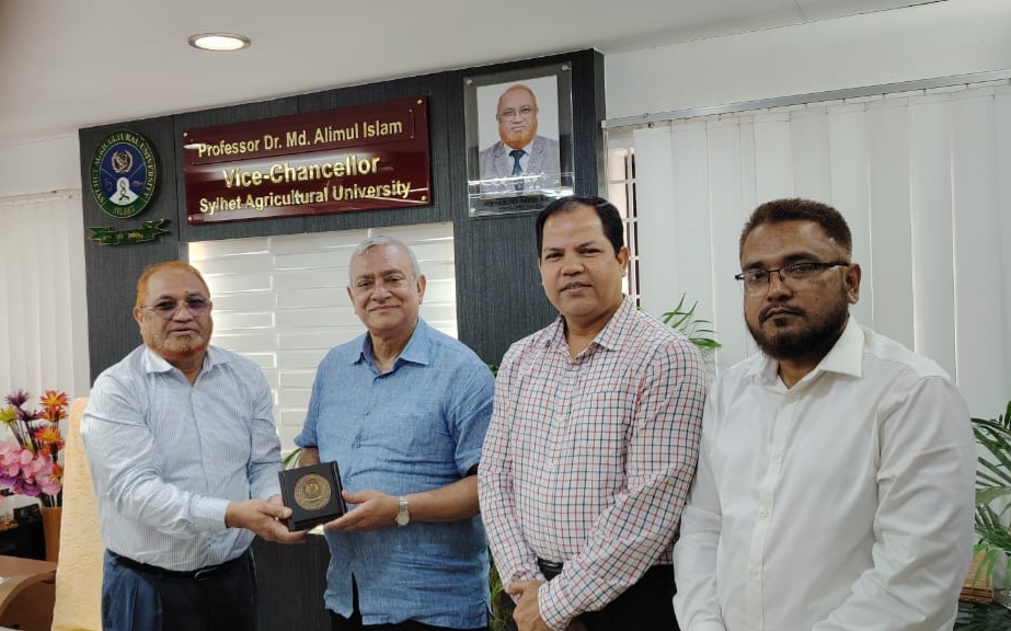 সিকৃবি ভিসি 'র সাথে এম নাসের রহমানের সৌজন্য সাক্ষাৎ