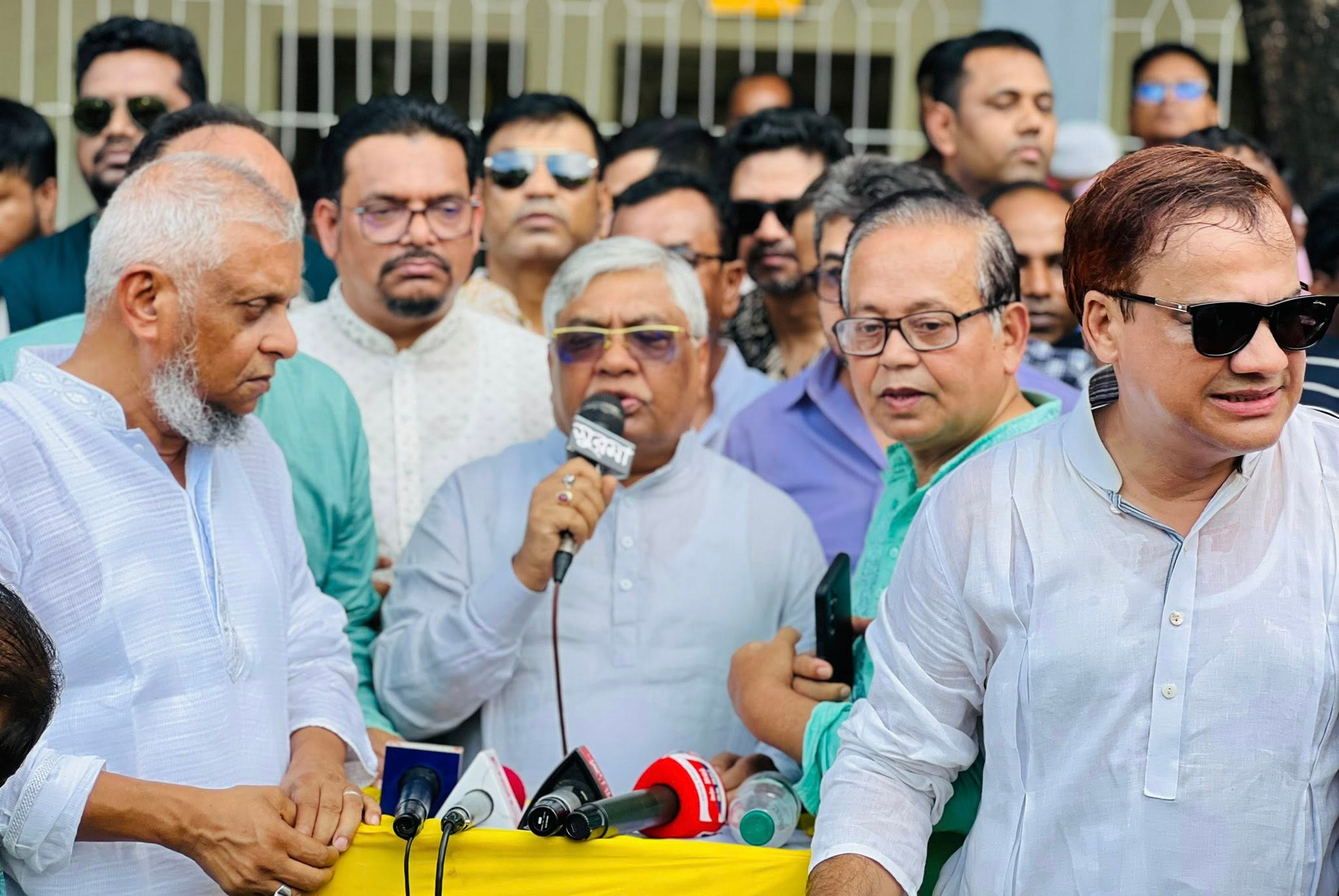 দেশের স্বাধীনতা-সার্বভৌমত্ব সুরক্ষায় বিএনপি অতন্দ্র প্রহরী : বরকত উল্লাহ বুলু