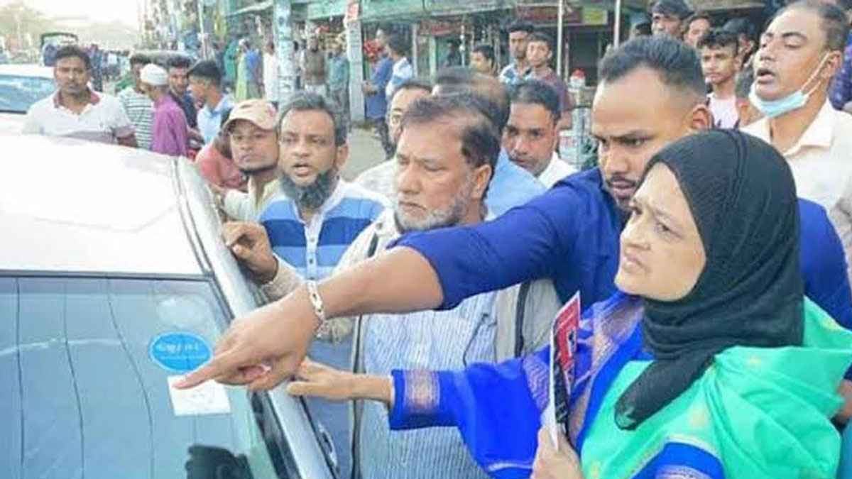 ইলিয়াস পত্নীর গাড়িতে হামলার ঘটনায় আ. লীগ নেতা গ্রেফতার