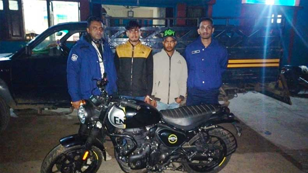 ভারত থেকে রয়্যাল এনফিল্ড মোটরসাইকেল পাচার, সিলেটে আটক ২