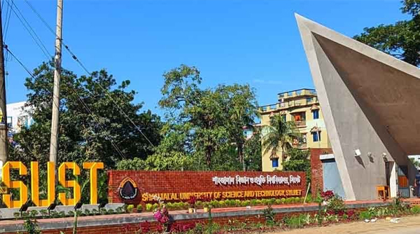 সেমিস্টার ও ক্রেডিট ফি কমালো শাবি