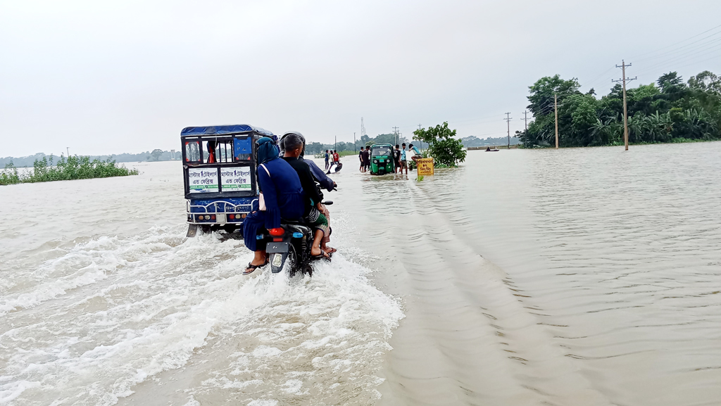 সিলেট-সুনামগঞ্জে বন্যার উন্নতির আভাস