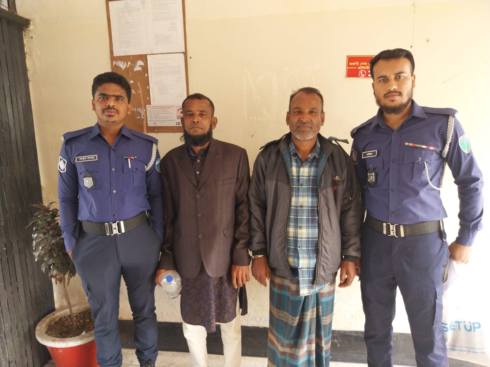 বালাগঞ্জে দিনমজুরের বসতঘর উচ্ছেদের ঘটনায় মামলা, গ্রেপ্তার ২
