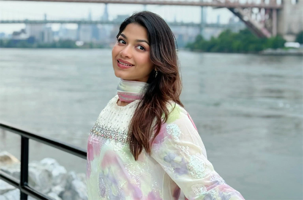 ভালো ছেলে না পেলে বিয়ে করব না: পারসা ইভানা