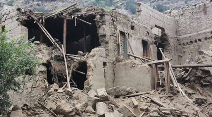 আফগানিস্তানে ভূমিকম্পে নিহত ৮০০ ছাড়িয়ে, উদ্ধার তৎপরতা চলছে