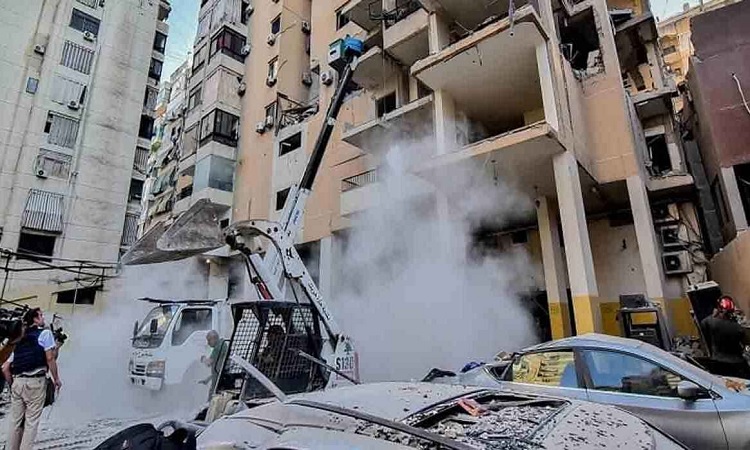 ইসরায়েলি হামলায় লেবাননে আরও ৬০ জন নিহত