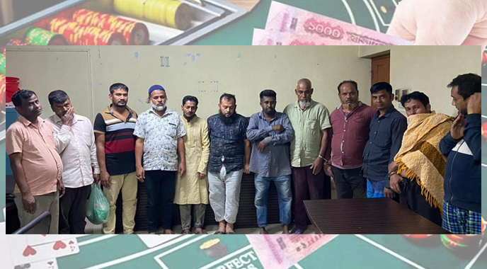 বেতেরবাজার থেকে এক ডজন জুয়াড়ি আটক