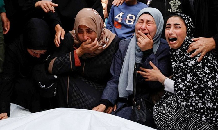 ইসরায়েলি হামলায় আরও অর্ধশতাধিক ফিলিস্তিনি নিহত