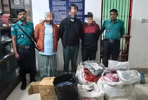 সিলেট-ফেঞ্চুগঞ্জ রোড ডাকাতি: মালামাল উদ্ধার গ্রেফতার ৩