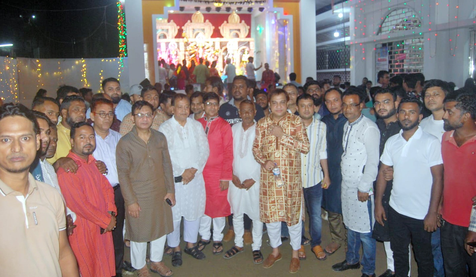 ফ্যাসিবাদমুক্ত দেশে আনন্দের সাথে দুর্গোৎসব উদযাপন হচ্ছে : খন্দকার মুক্তাদির