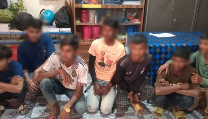 বানিয়াচংয়ে জাল ভোট দেয়ার চেষ্টাকালে ৭ কিশোর আটক