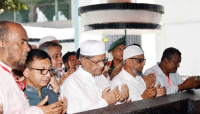 শাহজালালের মাজার জিয়ারত করলেন রাষ্ট্রপতি মির্জা ফখরুল