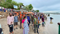 জাফলংয়ে জেলা প্রশাসনের অভিযান