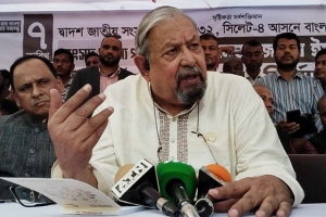 দেশের আইনে ড. মুহাম্মদ ইউনূসে বিচার হচ্ছে : প্রবাসীকল্যাণ মন্ত্রী