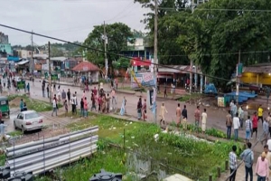 বিয়ের অনুষ্ঠানকে কেন্দ্র করে দুই গ্রামবাসীর সংঘর্ষ, আহত ৫০