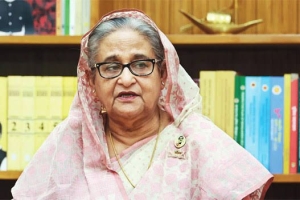 সরকার উৎখাতের ষড়যন্ত্র: হাসিনাসহ ২৮৬ জনের দেশত্যাগে নিষেধাজ্ঞা