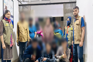 দক্ষিণ সুরমায় হোটেল তিতাস থেকে ১০ নারী-পুরুষ আটক