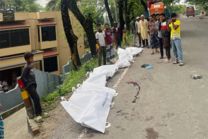 দক্ষিণ সুরমায় পিকআপ–ট্রাক সংঘর্ষে নিহত বেড়ে ৯