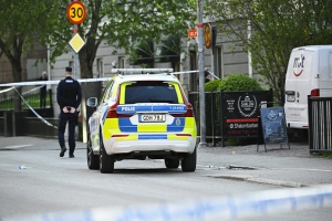 সুইডেনে বন্দুক হামলায় নিহত ৩