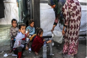 গা জা য় জরুরি সহায়তা থেকে বঞ্চিত এক মিলিয়ন শিশু