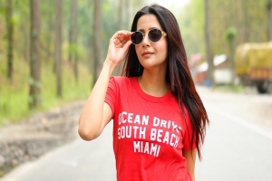 মনের মানুষ খুঁজতে ‘ডেটিং অ্যাপ’-এ দেবচন্দ্রিমা!