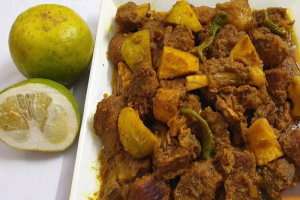সিলেটে ঐতিহ্য সাতকড়া গরুর মাংস খেলেন প্রধানমন্ত্রী