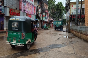 ঢিলেঢালা ভাবে চলছে পরিবহন ধর্মঘট