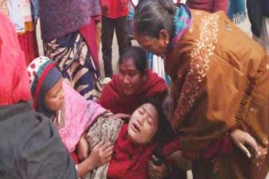 একই পরিবারের ৩ জনকে গলাকেটে হত্যা