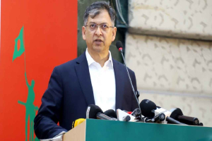 সংবিধানে প্রধানমন্ত্রীর মেয়াদ হবে সর্বোচ্চ দুইবার: স্বরাষ্ট্রমন্ত্রী