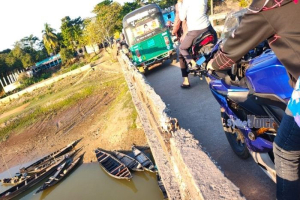 সংস্কারের অভাবে শরীফপুর ব্রিজ ঝুকিপূর্ণ,  দুর্ঘটনার আশঙ্কা