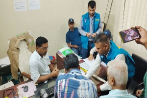 বিআরটিএ অফিসে দুদকের অভিযান, হকিস্টিক ও খালি চেক উদ্ধার