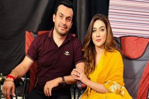 মাহিয়া মাহিকে নিয়েবিস্ফোরক পোস্ট করেন  বর্তমান স্বামী রাকিব