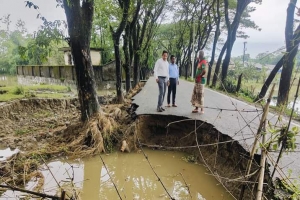 গোয়াইনঘাটে পানি কমছে, ভাসছে ক্ষত চিহ্ন