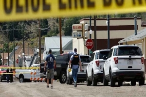 যুক্তরাষ্ট্রে সামরিক ঘাঁটিতে বন্দুক হামলা