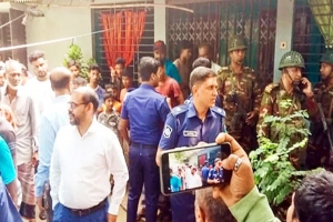 সুনামগঞ্জে বসতঘরে মা-ছেলের গলাকাটা মরদেহ উদ্ধার