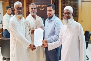 সিলেটে হকারদের ৯ দফা দাবি: প্রশাসকের কাছে স্মারকলিপি