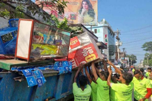 শ্রীমঙ্গলে ফুটপাত দখলমুক্ত করতে অভিযান, উচ্ছেদ অস্থায়ী স্থাপনা