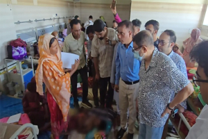 হঠাৎ হবিগঞ্জ সদর হাসপাতালে স্বাস্থ্যমন্ত্রী, দুই কর্মকর্তার বিরুদ্ধে ব্যবস্থা