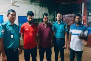 রেলের টিকিট কালোবাজারির অভিযোগ: আটক দুই আরএনবি সদস্য