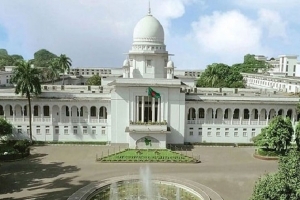 আন্দোলনে গুলি না করার নির্দেশনা চেয়ে রিট খারিজ, পুলিশকে আইন অনুযায়ী দায়িত্ব পালনের নির্দেশ