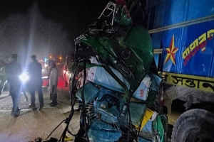 কোম্পানীগঞ্জে ট্রাক-সিএনজি অটোরিকশা সংঘর্ষে নিহত ২