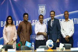 নারী ফুটসাল দল গঠনের পরিকল্পনায় বাফুফে