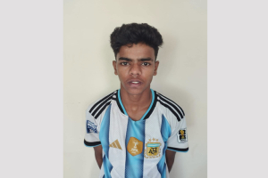 বন্দরবাজার থেকে ৯০০ পিস ইয়াবাসহ যুবক আটক বন্দরবাজার থেকে ৯০০ পিস ইয়াবাসহ যুবক আটক