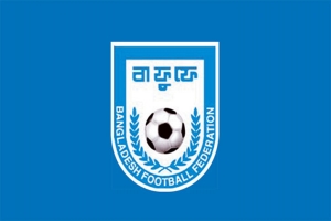 নারী ফুটবলারদের পাশে বাফুফে