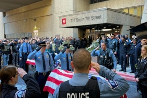 যুক্তরাষ্ট্রে বন্দুক হামলায় দুই পুলিশসহ নিহত ৩