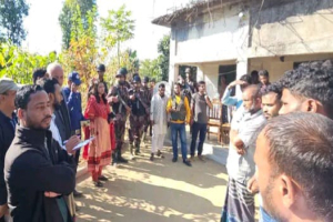 জৈন্তাপুরে  প্রশাসনের অভিযানে বালু জব্দ