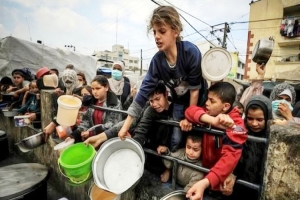 দুধের অভাবে নবজাতকসহ ক্ষুধায় প্রাণ গেল আরও ১৫ ফিলিস্তিনির
