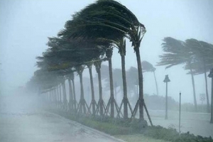 সন্ধ্যার মধ্যে ৮০ কিলোমিটার বেগে ঝড়ের আভাস