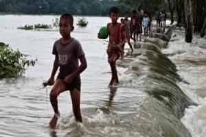 সুনামগঞ্জে হু হু করে বাড়ছে নদ নদীর পানি